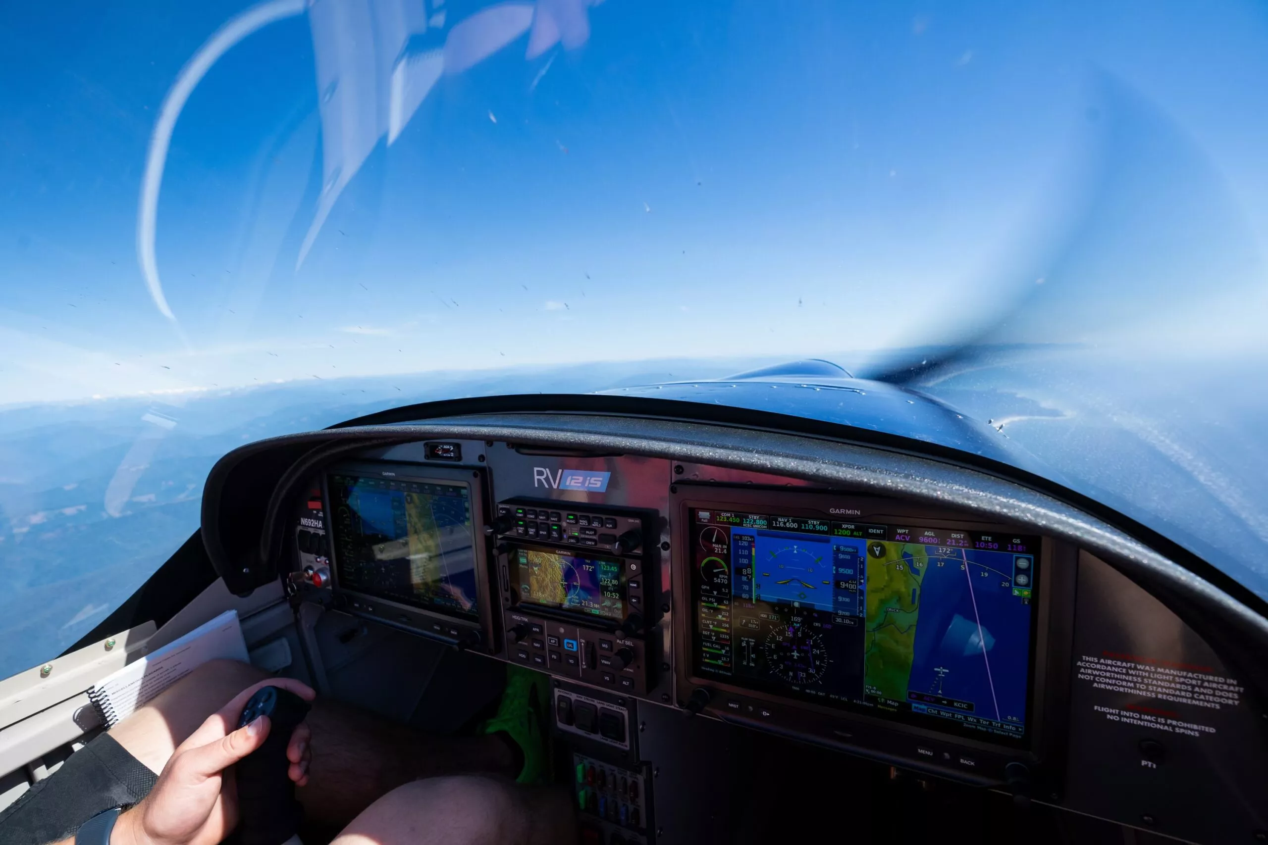 Modern glass cockpit panel in a Hawkins Flight Academy training aircraft
